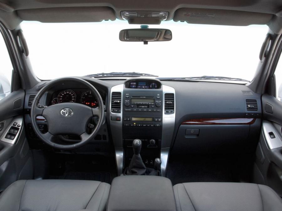  Toyota Land Cruiser Prado 120 5-Door 2003 года  (фото 4 из 25)